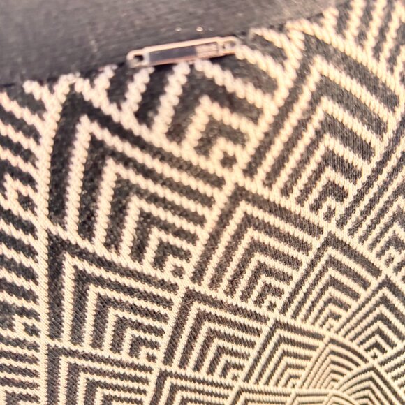 Black Rivet Geometric Knit Open Cardigan - Size M - Picture 3 of 5